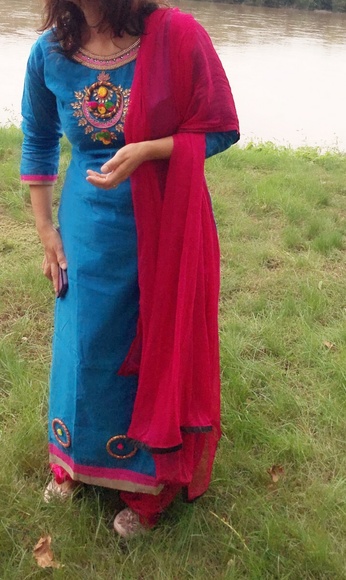 Plazzo suit - Picture 1 of 3